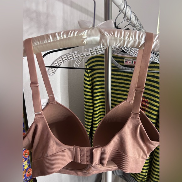 H&M Muave brown Soft Adjustable padded seamless no-wire balconate bra - Picture 2 of 5